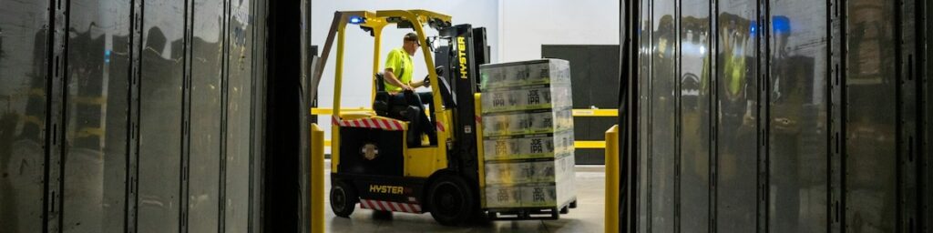 Forklift Safety Procedures: Critical Practices to Follow